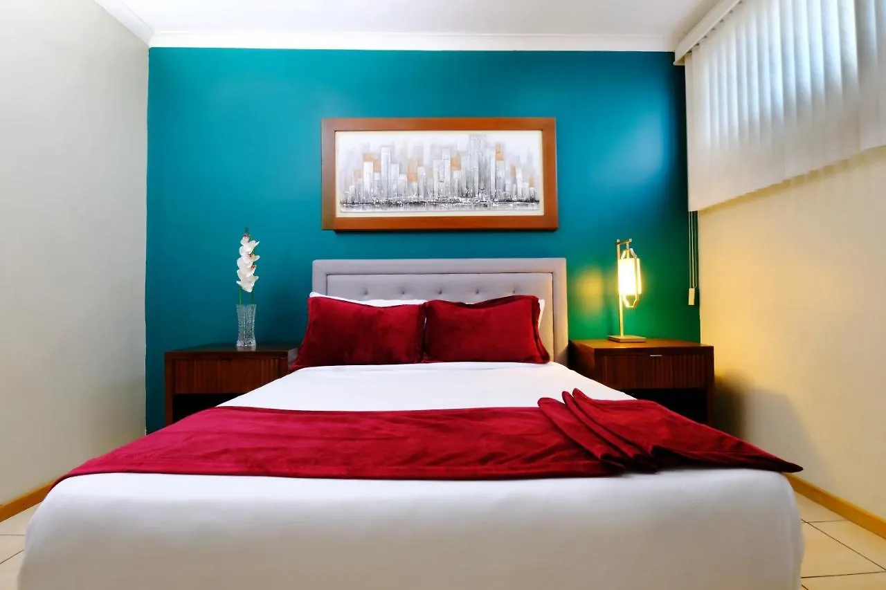 Victoria City Hotel Ораньестад 2*,