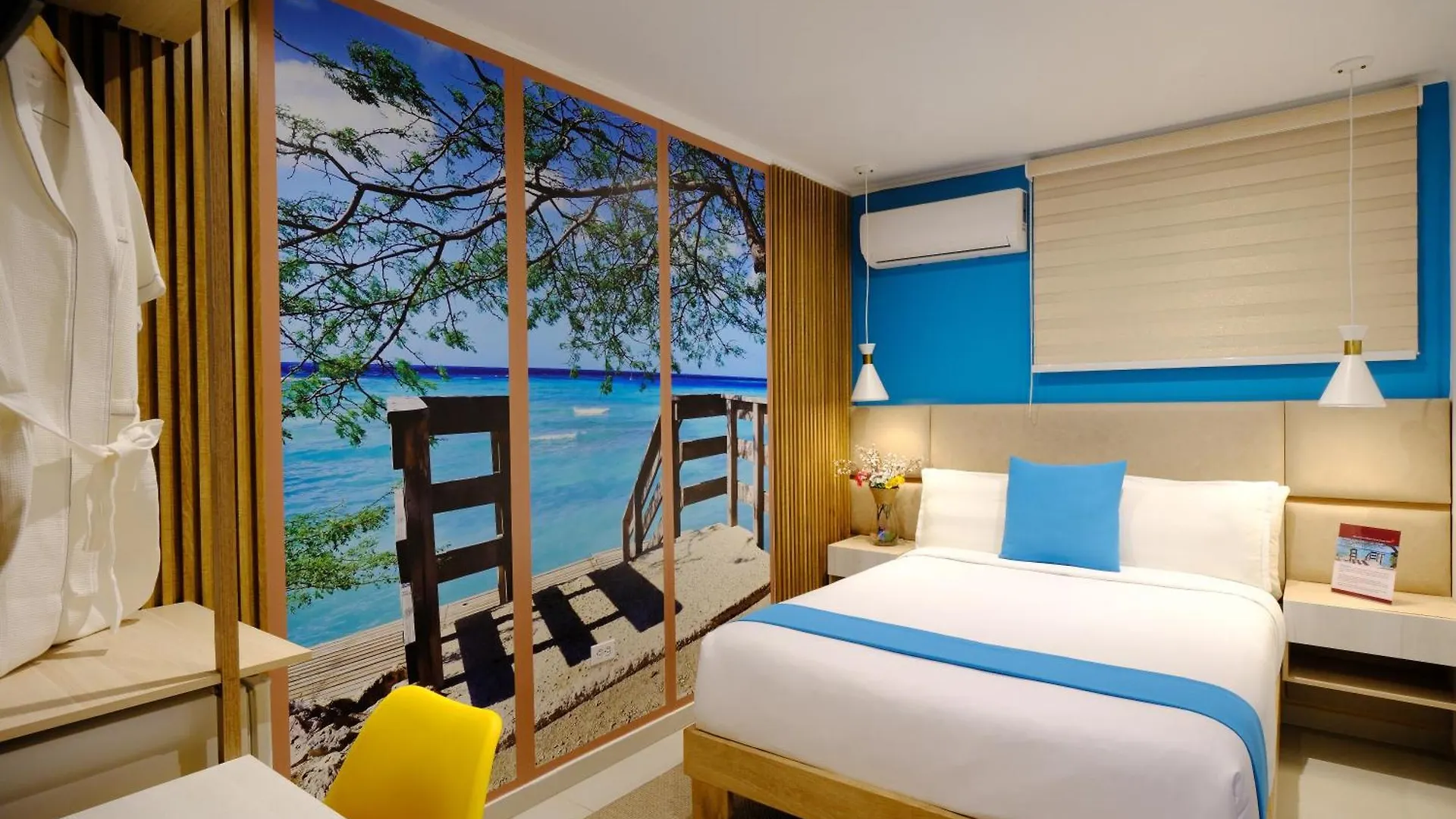 Victoria City Hotel Oranjestad 2*,