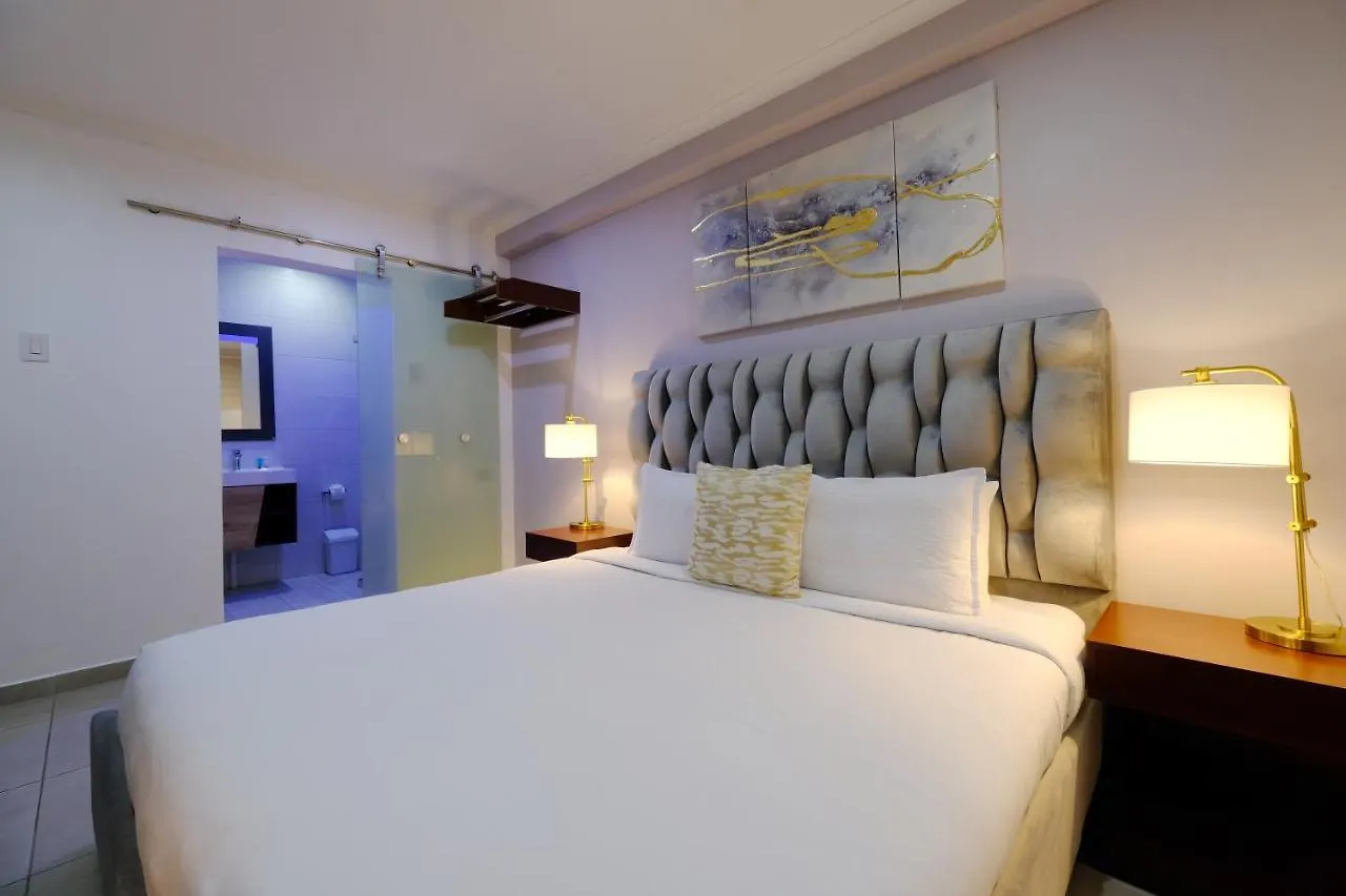 Victoria City Hotel Οράνχεσταντ